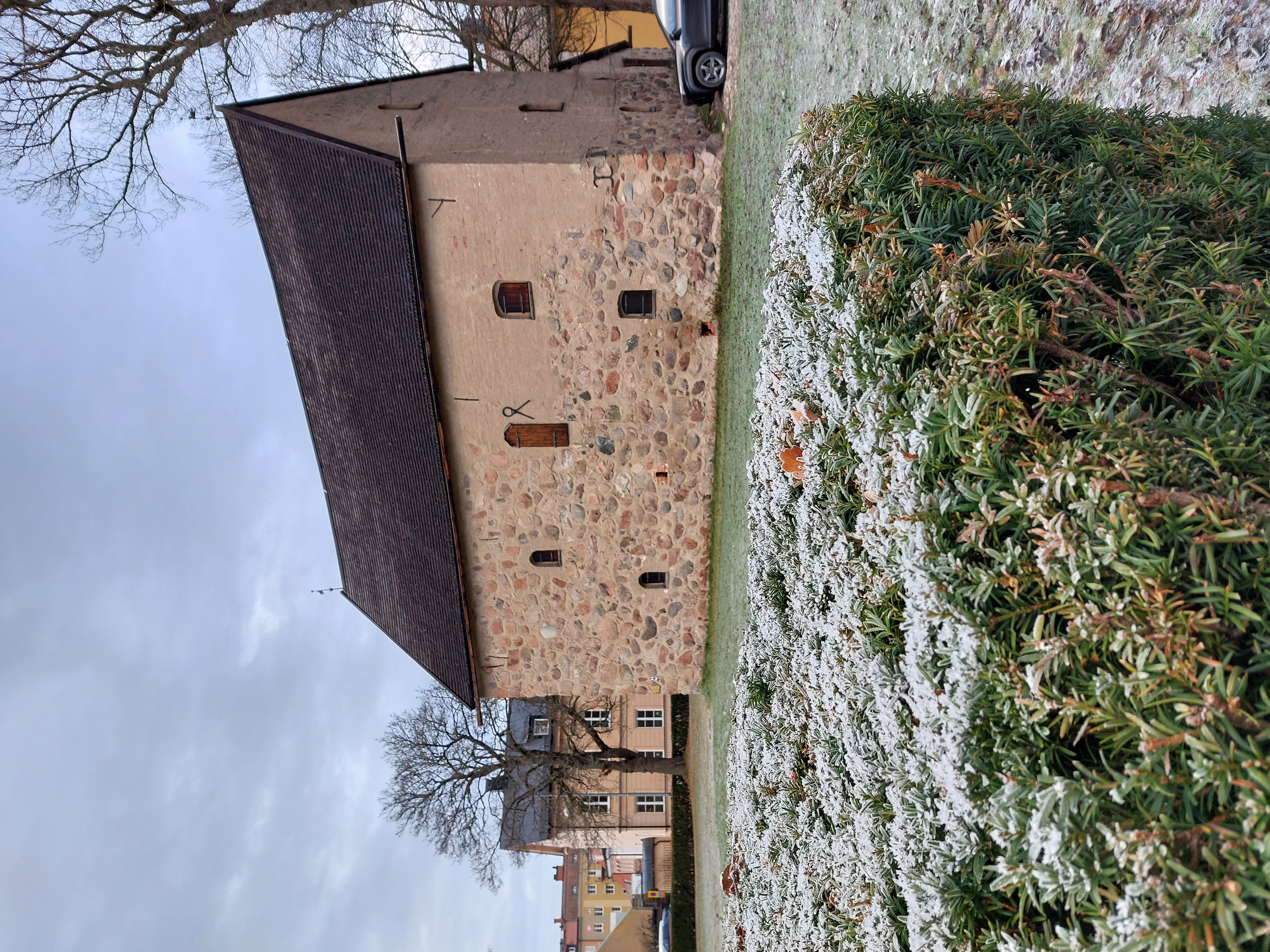 Det medeltida stenhuset Rhyzeliusgården i Linköping. Här har Östergötlands museum sedan 1960-talet haft en utställning.